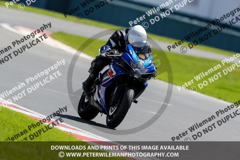 donington no limits trackday;donington park photographs;donington trackday photographs;no limits trackdays;peter wileman photography;trackday digital images;trackday photos